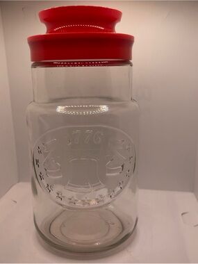 Maxwell House bicentennial glass coffee jar